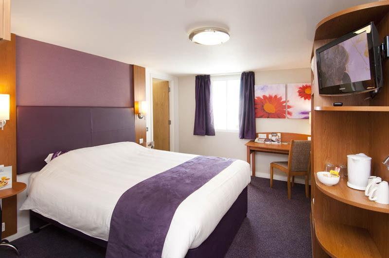 Premier Inn Premier Inn Stockport Central Exterior foto